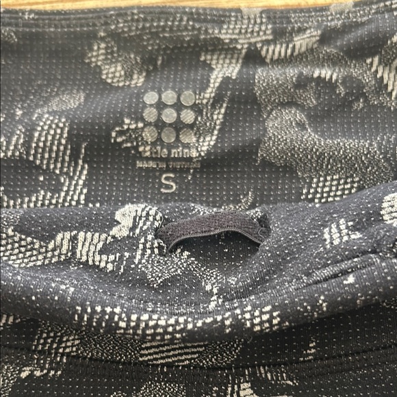 Title Nine women’s leggings, Size S - Picture 4 of 7